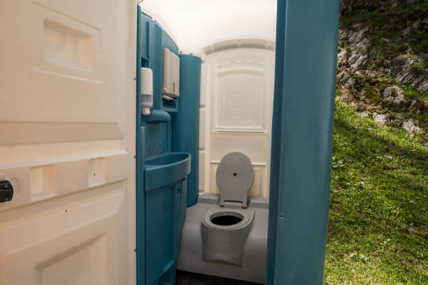 Portable Toilet Options We Offer in Long Beach, IN